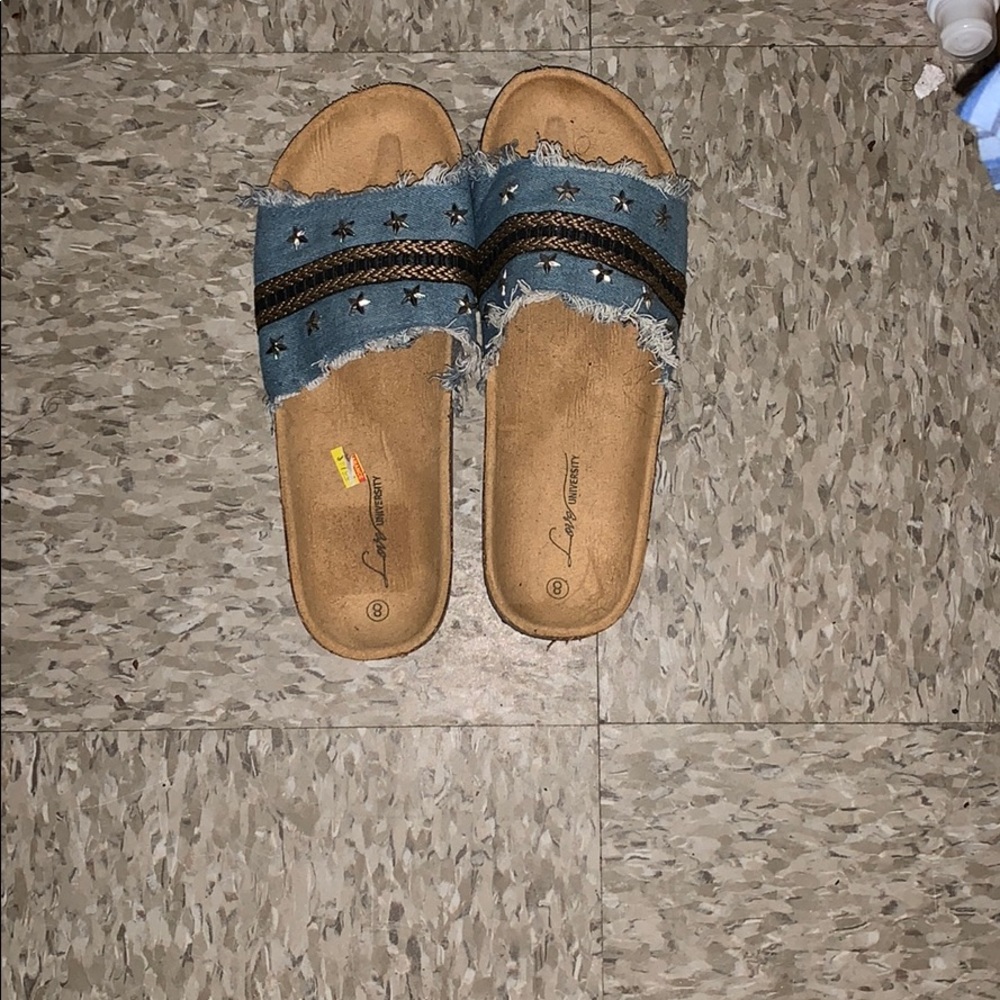 Clogs